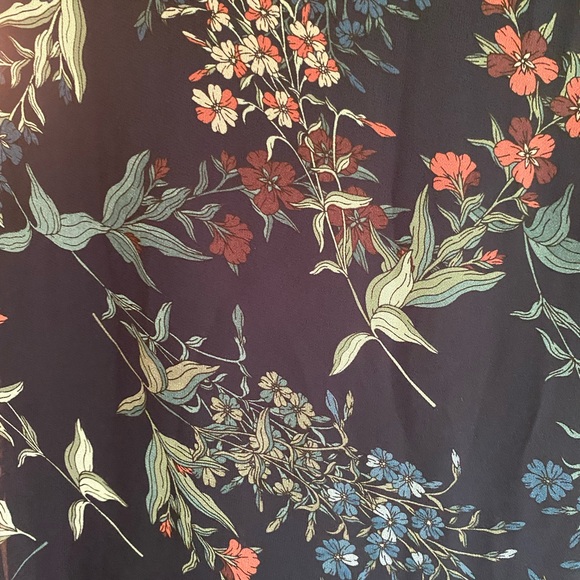 Vince Camuto floral pants - Picture 4 of 6
